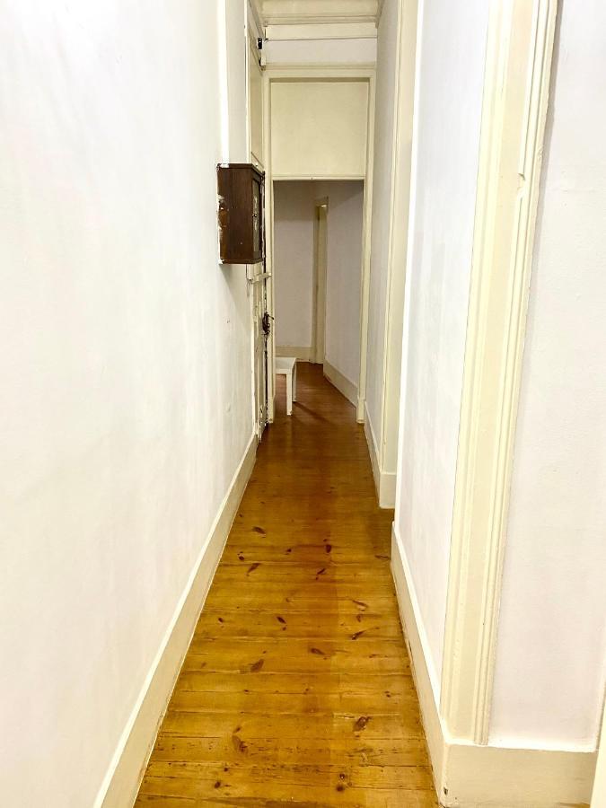 Relax Chiado 3 - Cute Little Double Room With Shared Bathroom Lisbona Esterno foto