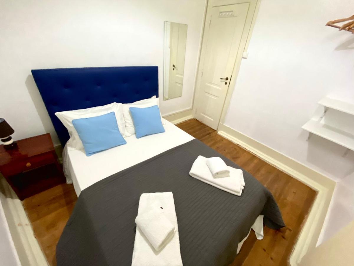 Relax Chiado 3 - Cute Little Double Room With Shared Bathroom Lisbona Esterno foto